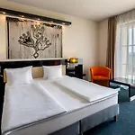Gotthard Therme Hotel
