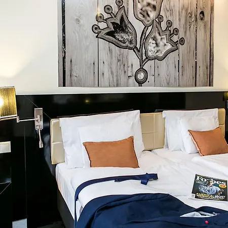 Gotthard Therme & Conference Hotel