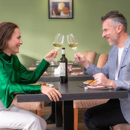 Gotthard Therme & Conference Hotel