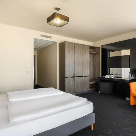Hotell Gotthard Therme 4*