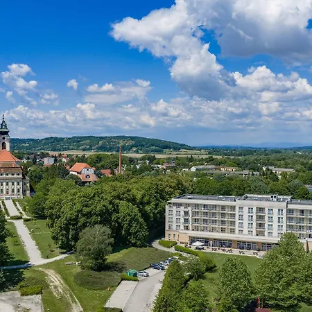 Gotthard Therme Hotell 4*